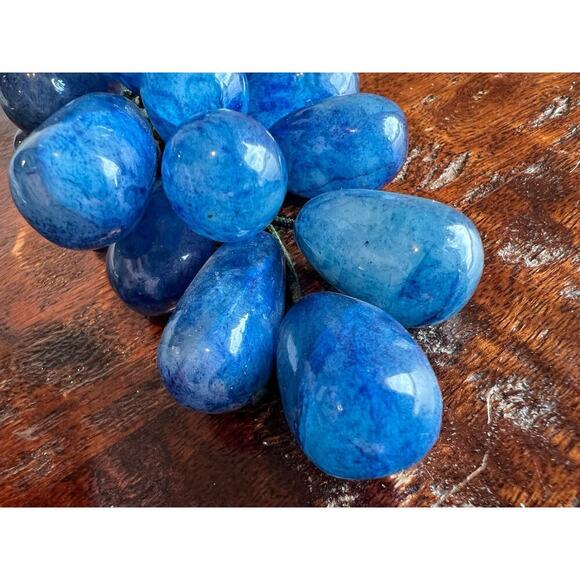Vintage Blue Alabaster Marble Grapes Bunch Rare Carved Italy Green Stone Leaves - Picture 3 of 13
